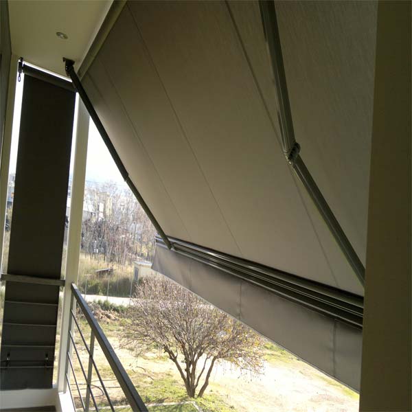 Τέντα με βραχίονες