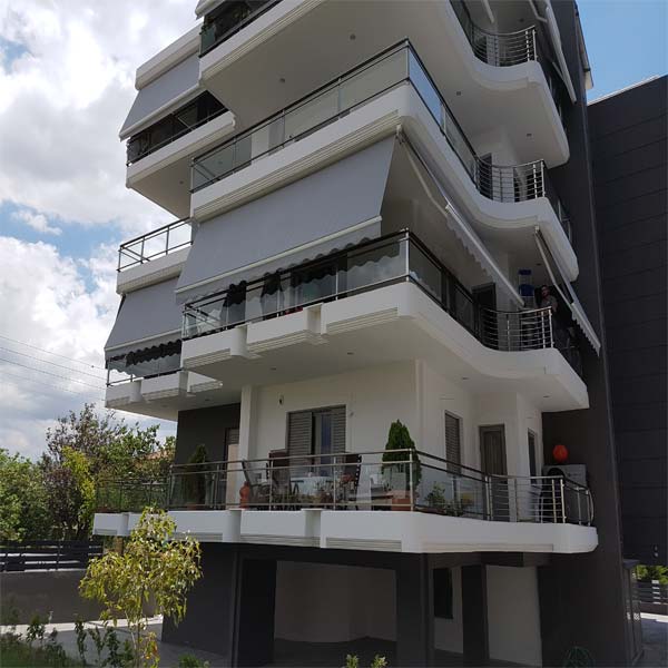 Τέντα με βραχίονες